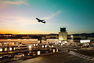 Stress-Free Transfers: Private Shuttle in Long Beach & Beyond!
