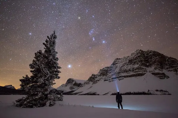 Banff Sunset & Stargazing: 2-Hour Walking Tour