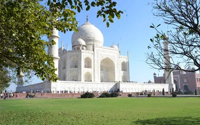 Unveiling Taj Mahal: A Majestic Day Trip from Delhi