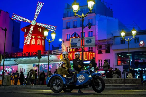 Paris by Night: Champagne Sidecar Adventure Under the Stars