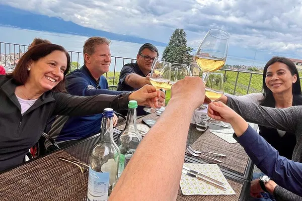 Lavaux: Gourmet Food & Wine Tasting Walk (Small Group)
