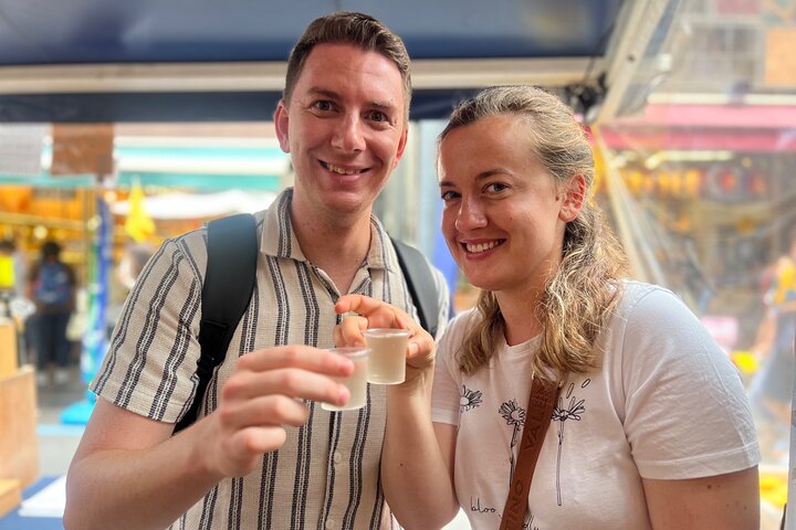 Tsukiji Fish Market Food Tour: Taste Tokyo!