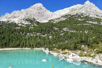 Lake Sorapiss Hike: Private Guided Tour in Dolomites