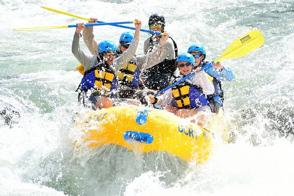 Truckee River Rafting: Whitewater Adventure Near Lake Tahoe