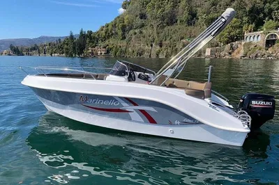 Lake Como Adventure: Captain Your Own Sightseeing Boat Tour!