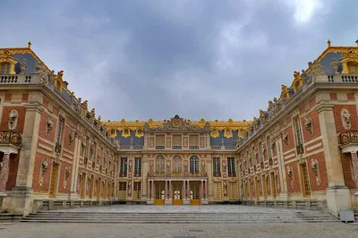Versailles Palace: Skip-the-Line Guided Tour into Royal Grandeur