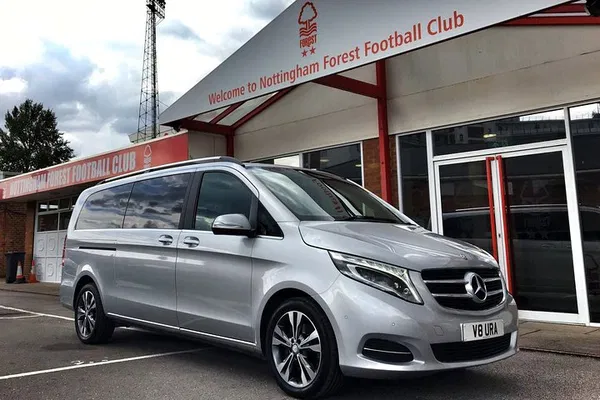 Luxury Airport Transfers: Nottinghamshire to London Heathrow