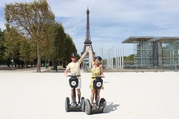 Glide Through Paris: Segway Tour of Top Sights