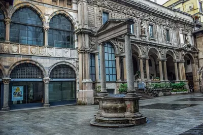 Unveiling Milan's Architectural Secrets: A Local's Private Tour