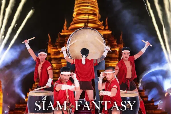 Siam Fantasy: A Breathtaking Thai Cultural Extravaganza!