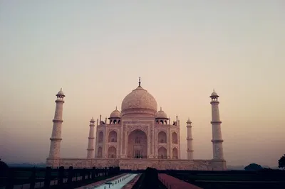 Agra & Bird Sanctuary 2-Day Tour from Delhi