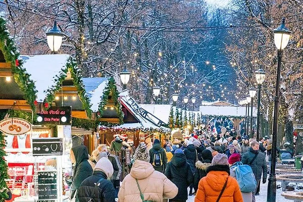 Oslo Christmas Tour: Festive Sights, Stories & Traditional Meal