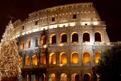 Experience Rome's Christmas Magic: A Festive Walking Tour