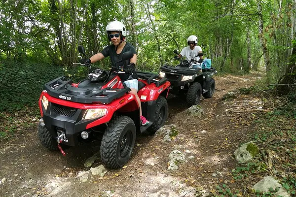 Dordogne Valley Quad Bike Adventure: Explore Vineyards & Chateaux