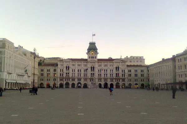 Trieste Walking Tour: Uncover History & Hidden Gems