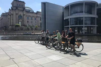 Berlin's Historical Bike Tour: Unveiling History on Two Wheels