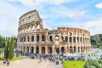 Step Back in Time: Colosseum, Roman Forum & Palatine Hill Adventure