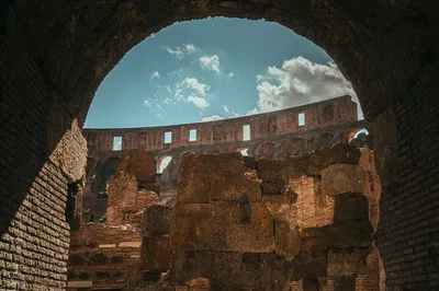 Colosseum Underground Tour: Gladiator Access & Roman Forum
