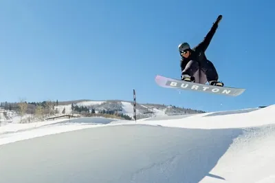 Conquer Park City: A Beginner's 4-Day Ski & Snowboard Adventure!