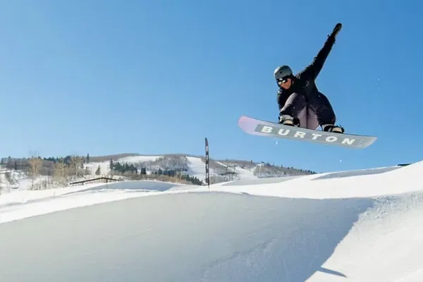 Conquer Park City: A Beginner's 4-Day Ski & Snowboard Adventure!