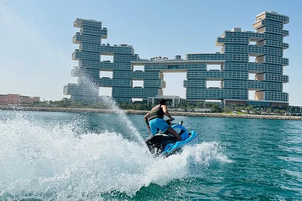 Dubai's Palm Jumeirah: 90-Minute Jet Ski Adventure!