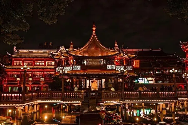 Explore Shanghai's Yu Garden: Adult Ticket