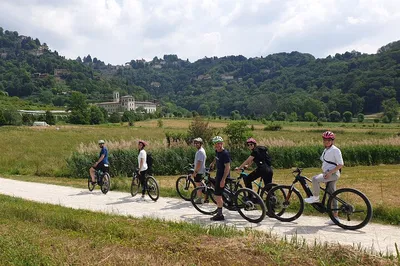 Bergamo E-Bike Tour: Hills, Castle & Venetian Walls