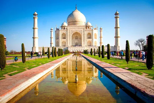 Bangalore to Agra: Same-Day Taj Mahal Luxury Tour by Air