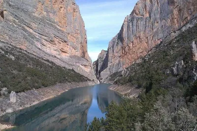 Unveiling Catalonia's Hidden Gems: Mont Rebei & Lleida Day Trip