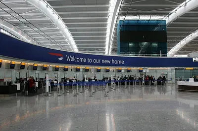 Stress-Free London Arrival: Private Heathrow Transfers Await!