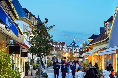 Parisian Glamour: Photoshoot & Shopping Spree in the City of Lights