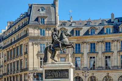 Lights, Camera, Romance! Explore Paris Through 'Paris, je t'aime'