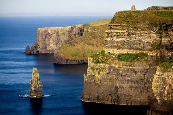 Cliffs of Moher, Galway & Ennis Spanish Tour