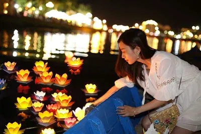Enchanting Hoi An: River Lantern Wishes by Night