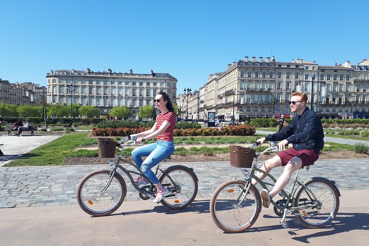 Bordeaux Bike Tour: Discover the Best of Bordeaux!