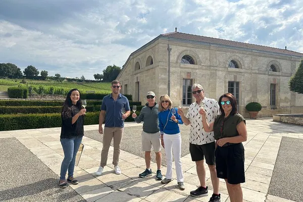 St-Emilion Wine Tour: Private Tastings & Historical Sites