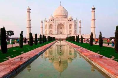 Agra's Marvels: A Private Guided Day Tour of Taj & More