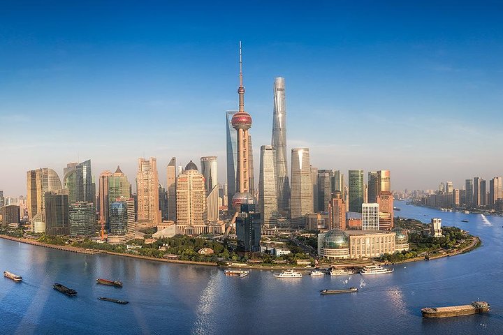 Ascend to Shanghai's Pinnacle: Unforgettable Views from the Shanghai Tower