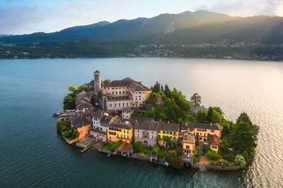 Varese: Explore Orta, Stresa & Laveno on Private Tour