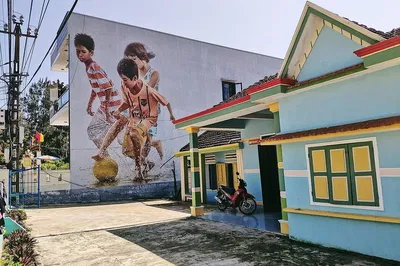 Tam Thanh Mural Village & Mother Thu Tour