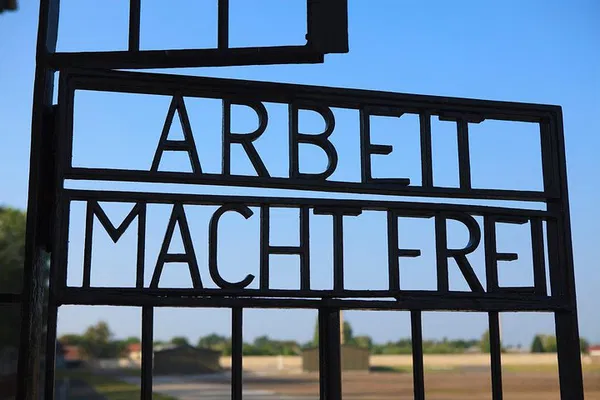 Sachsenhausen Camp: Powerful History Tour