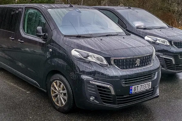 Seamless Bergen-Voss Transfers: Luxury & Comfort Await