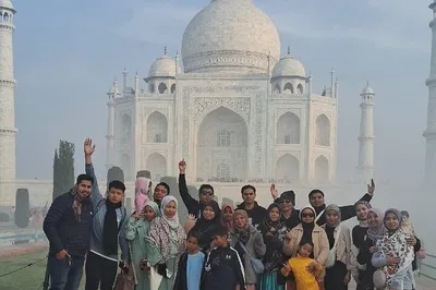 Taj Mahal Day Trip from Delhi by Private AC Car