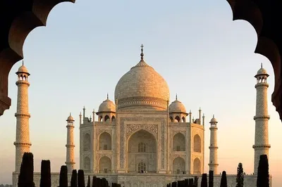 Taj Mahal & Agra Tour from Delhi: See 4 Wonders!