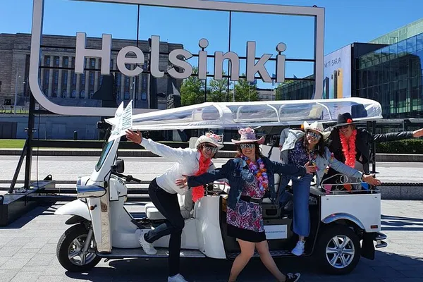Helsinki TukTuk Tour: Private Guided City Experience