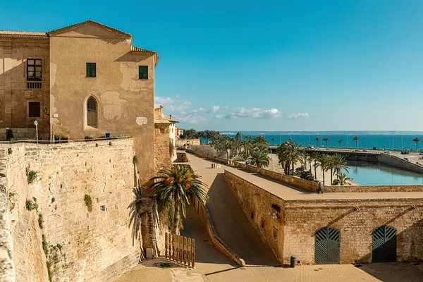 Palma Private Tour: Cathedral Skip-the-Line & Tasting