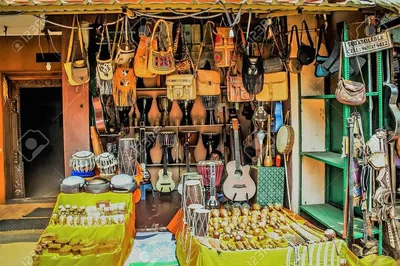 Unveiling Delhi's Treasures: A Personalized Shopping Adventure