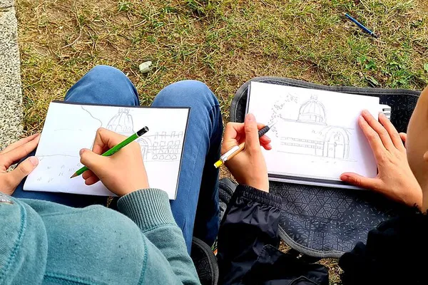 Draw Paris: Art Workshop Walk from Invalides
