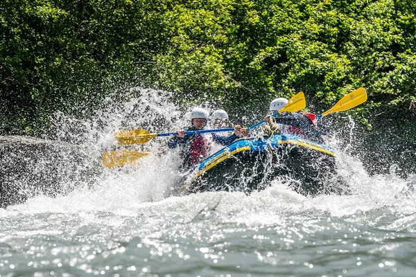 Conquer the Rhine Gorge: An Unforgettable Rafting Adventure!