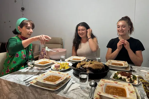 Istanbul Family Dinner: Authentic Turkish Culture & Cuisine